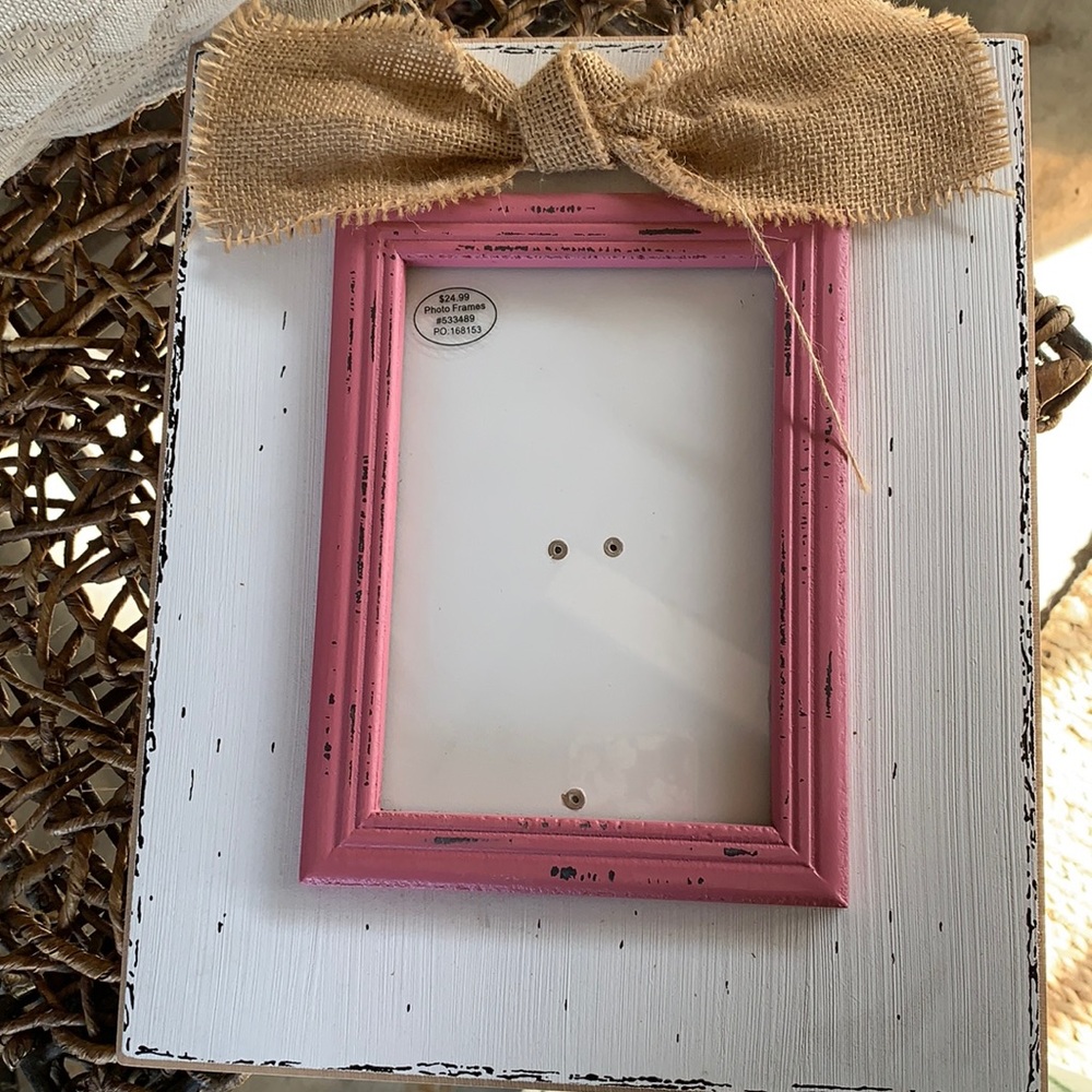 Good condition picture frame